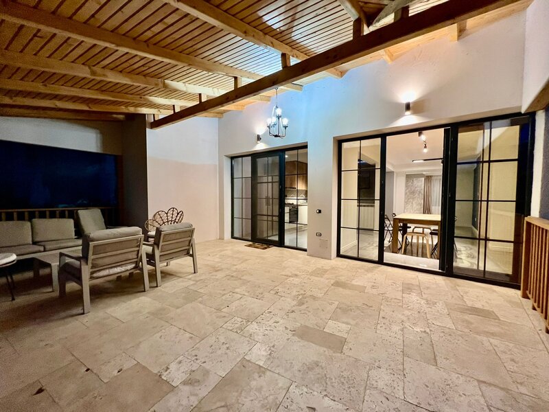 Voluntari, sector 1, bd. Mircea Veroiu 82, vila noua 200 mp utili, 4 camere