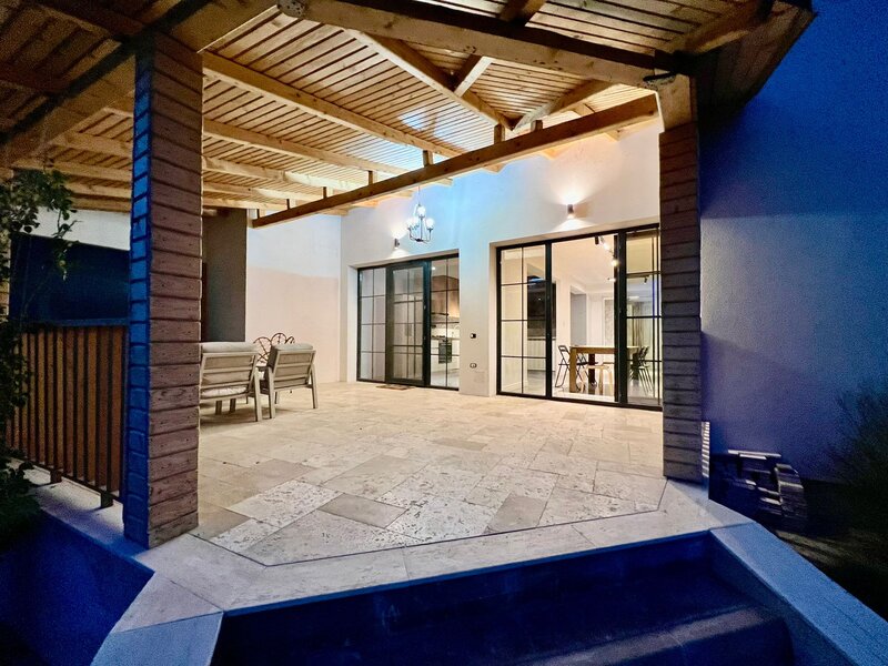 Voluntari, sector 1, bd. Mircea Veroiu 82, vila noua 200 mp utili, 4 camere